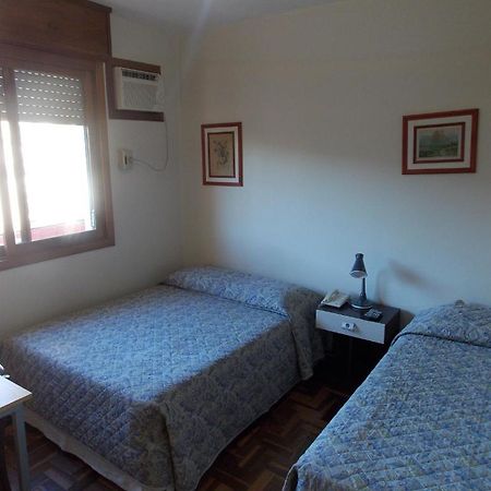 Hotel Porto Alegre Quarto foto