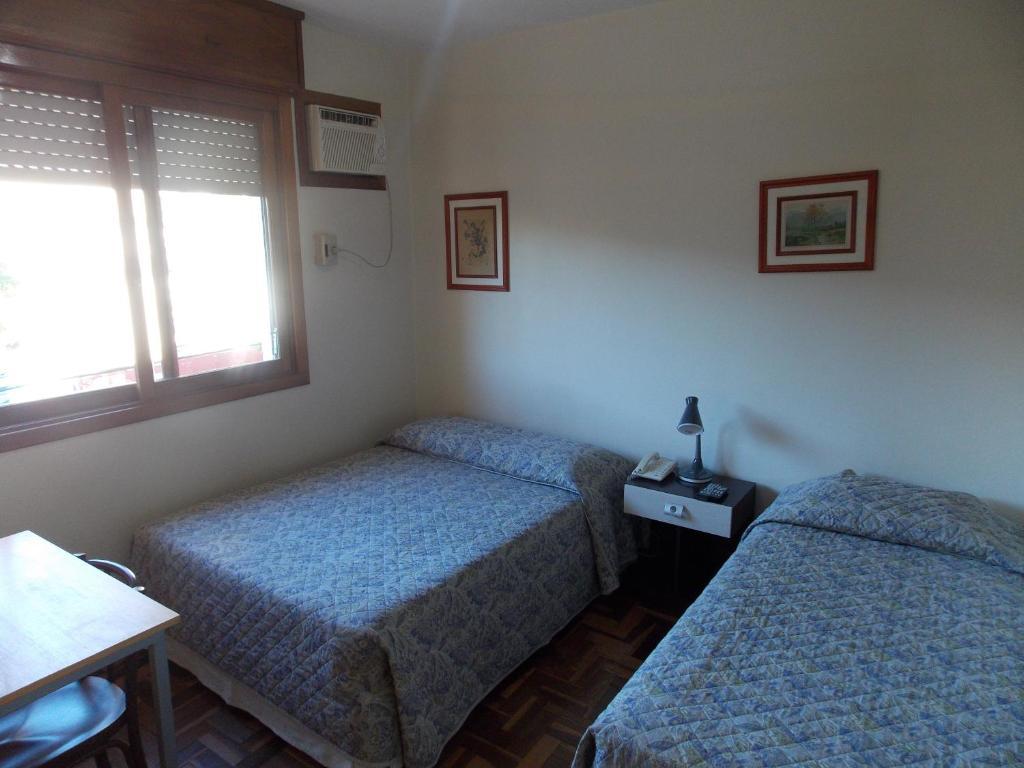 Hotel Porto Alegre Quarto foto